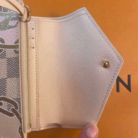 Louis Vuitton Nautical Victorine Wallet (box and dustbag included) - Picture 9 of 17